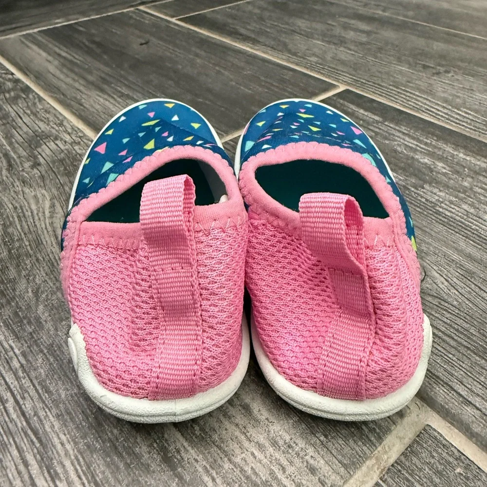 Speedo Toddler Aqua and Pink Patterned Water Shoes